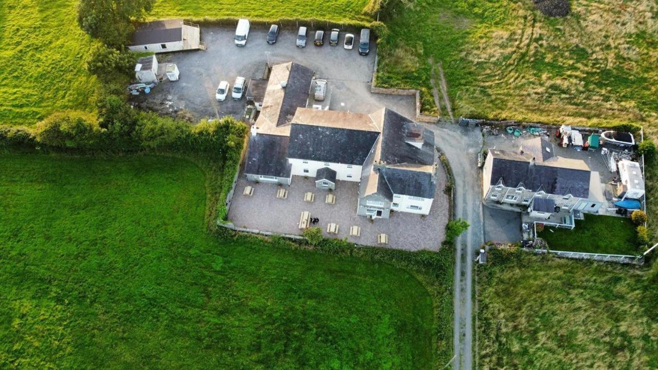 Ty Dderw Country Inn Моелфр Экстерьер фото